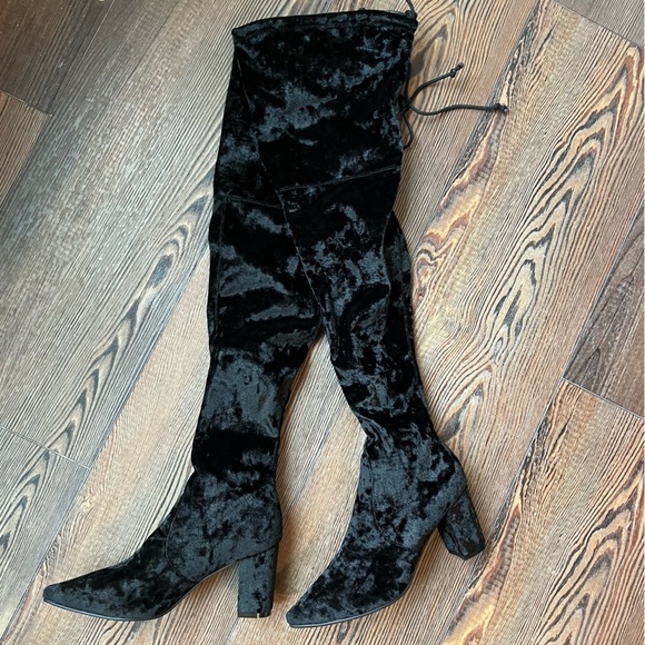 NWT Anthropologie x Silent D Black Velvet Over the Knee Boots Size 7 - Picture 1 of 12